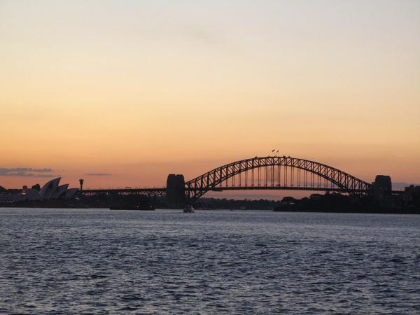 Sydney Harbour Bridge at sunset. Photo credit: Rhiannon Davies