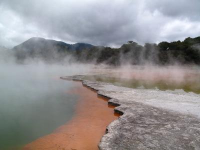 Champagne Pool, Wai-o-tapu, Rotorua.  Photo credit: Rhiannon Davies