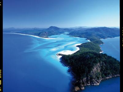 The Whitsunday Islands. Photo credit: Tourism Australia